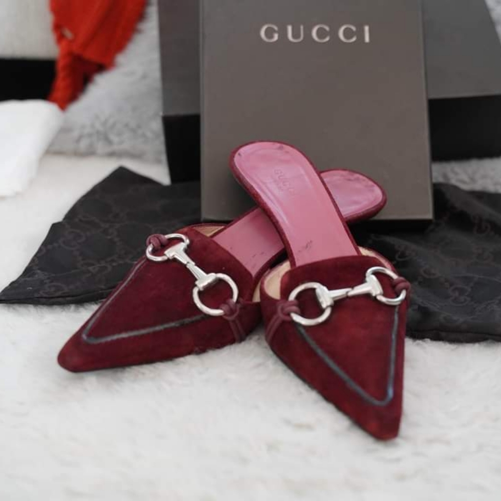 Authentic Gucci shoes with box